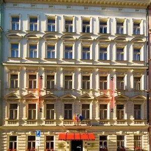 Mala Strana Otel